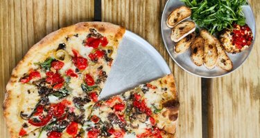 Sidewall Pizza
