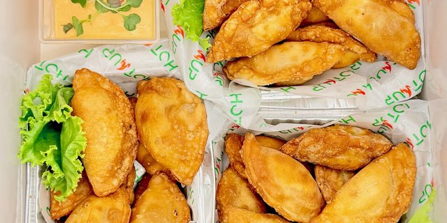 Mini Chicken Empanadas Box