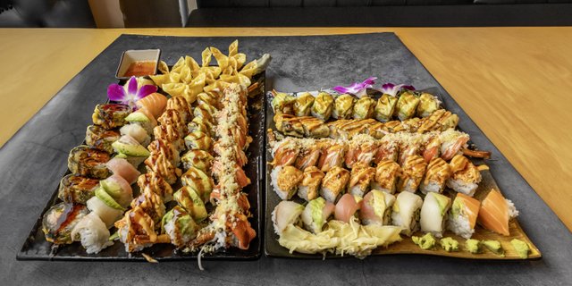10 Kimbap Platter