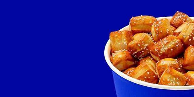 Pretzel Nugget Bucket With Dip Flight