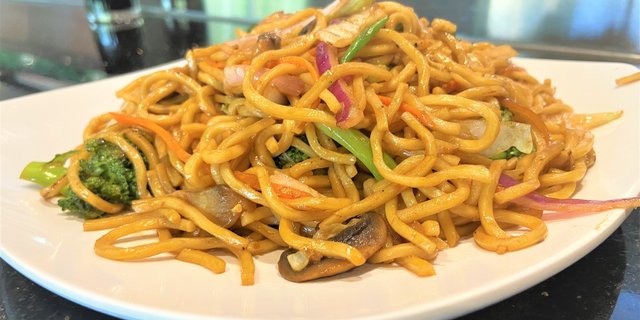 Vegetable Lo Mein