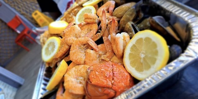 Family Deluxe Special