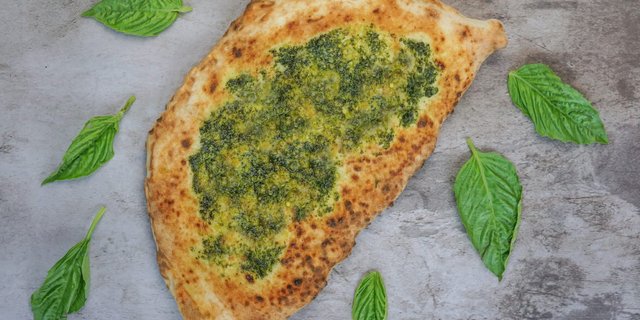 Grilled Chicken Pesto Calzone