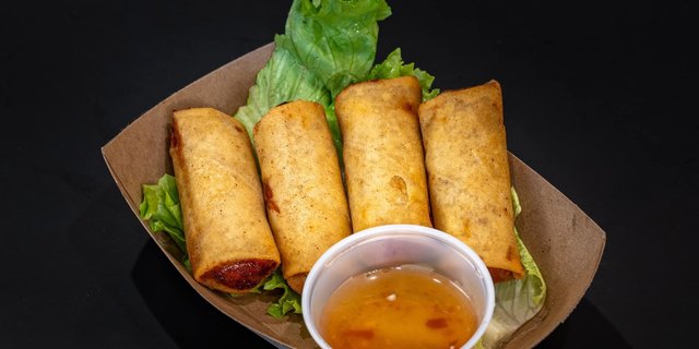 Egg Rolls Tray