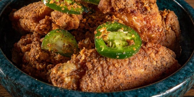 Dry-Fried Chicken Wings