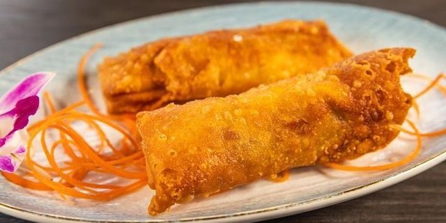 Chicken Egg Roll Tray