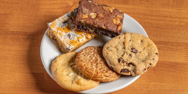 Combo Dessert Tray