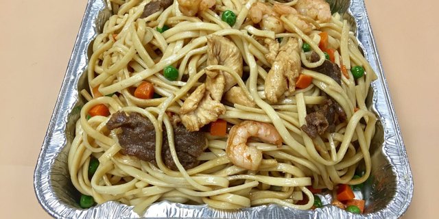 House Lo Mein Party Tray