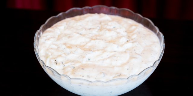 Yogurt Garlic Sauce