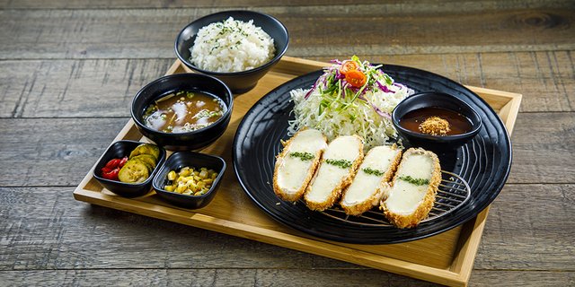 Cheese Cutlet Boxed Lunch