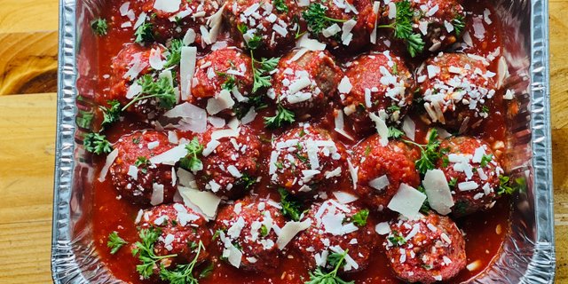 Meatballs & Sauce