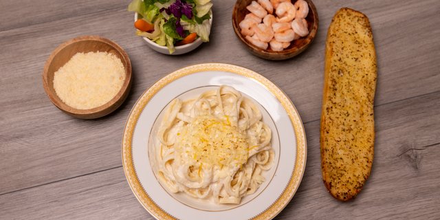 Fettuccine Shrimp Pasta