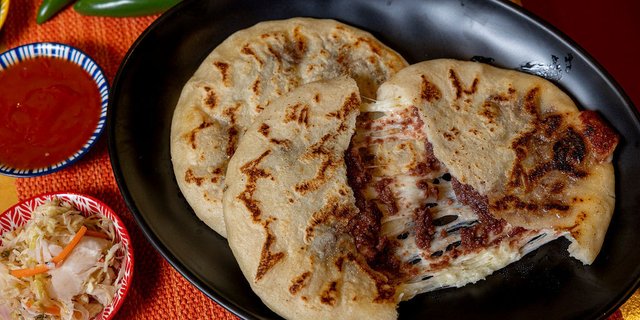 Bean & Cheese Pupusa Platter