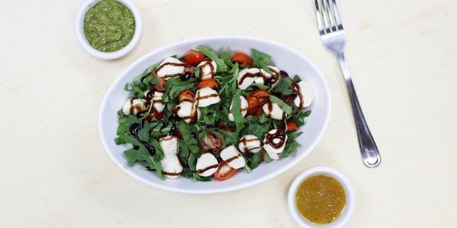 Individual Caprese
