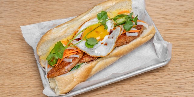Egg & Spam Bánh Mì Sandwich