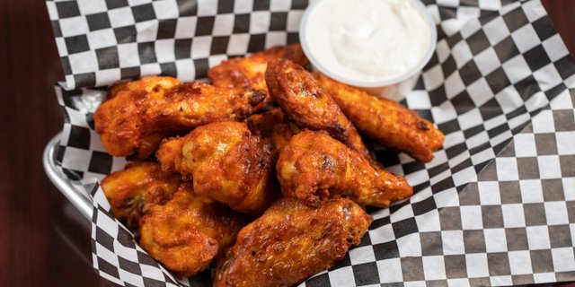 Bone-In Wings Tray