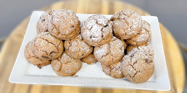 Chocolate Chip Cookies