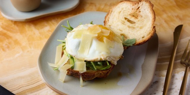 Croissant Sandwich