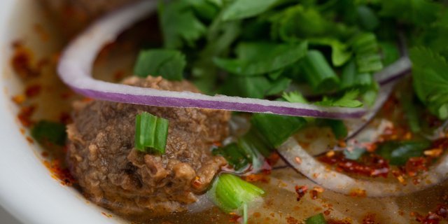 Spicy Vegan Beef Ball Pho