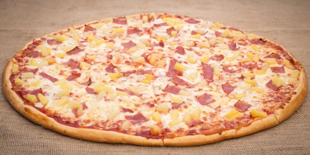 Hawaiian Pizza