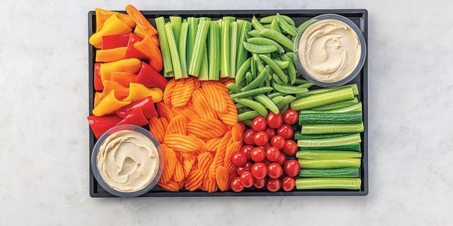 Veggie Tray w/ Hummus