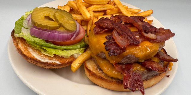Double Bacon Cheeseburger