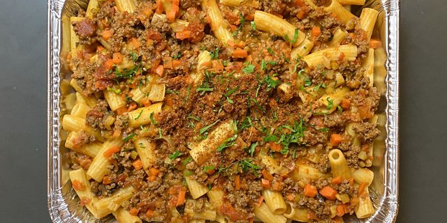 Rigatoni Bolognese Tray