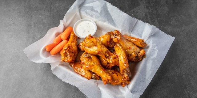 Jumbo Bone-In Wings