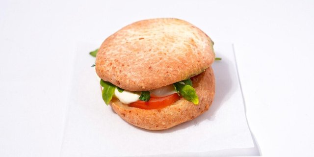 Fresh Caprese Sandwich