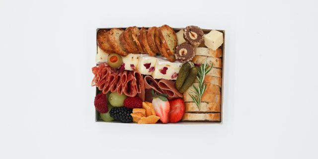 Charcuterie Mini Box