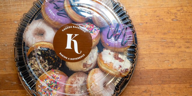 Premium Ring Doughnut Box