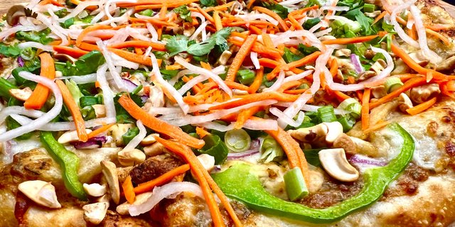 Thai'd Up Pizza