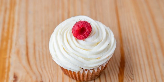Gluten-Free Banana Bread Cupcake
