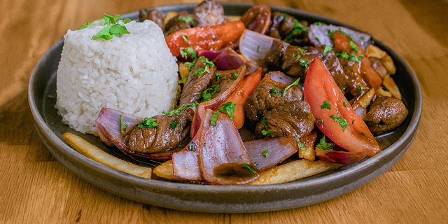 Lomo Saltado