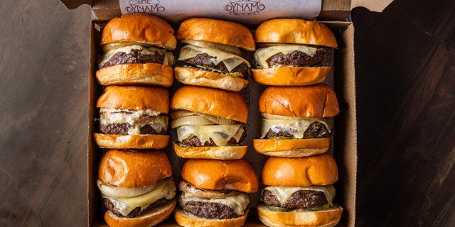 Dynamo Burger Platter