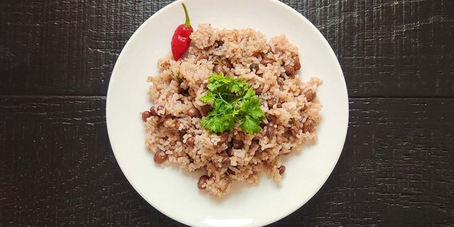 Rice & Peas Tray