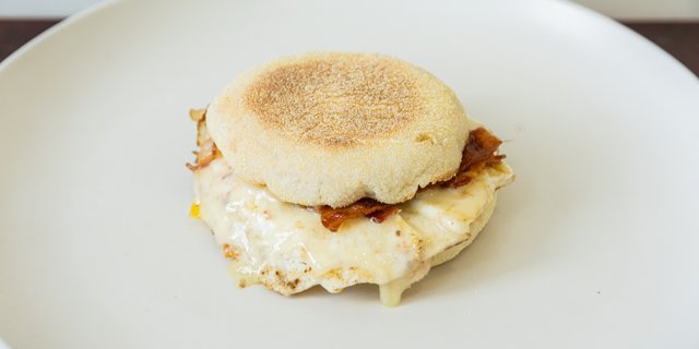 Bacon, Egg & Cheese Muffin