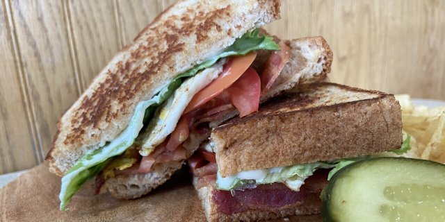 Egg BLT