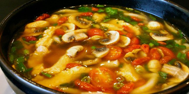 Goji Noodle Soup
