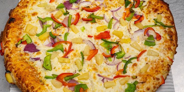 Pineapple Masala Pizza