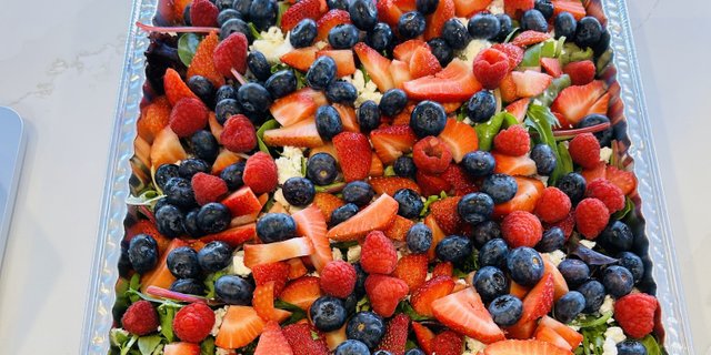Berry Salad Tray