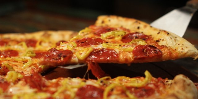 Spicy Pepperoni 18” Pizza