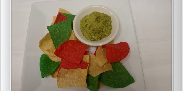 Chips w/ Guacamole
