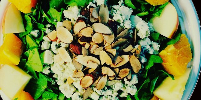 Spinach Gorgonzola Salad Tray