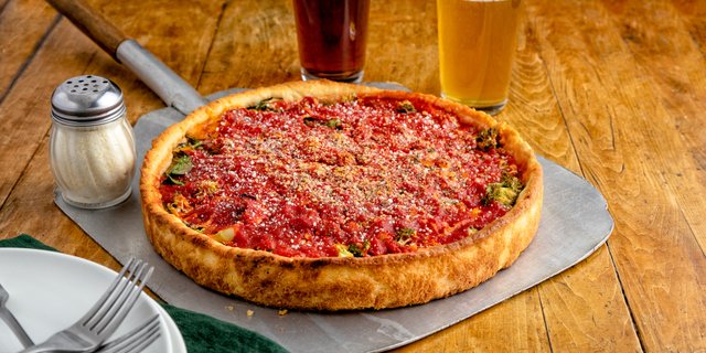 Spinoccoli Deep Dish Pizza