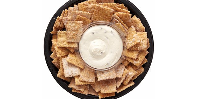 Cannoli Chip & Dip Platter