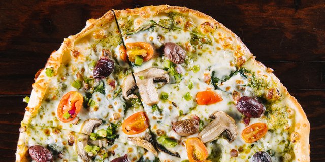 Gluten-Free Veggie Delight Pizza