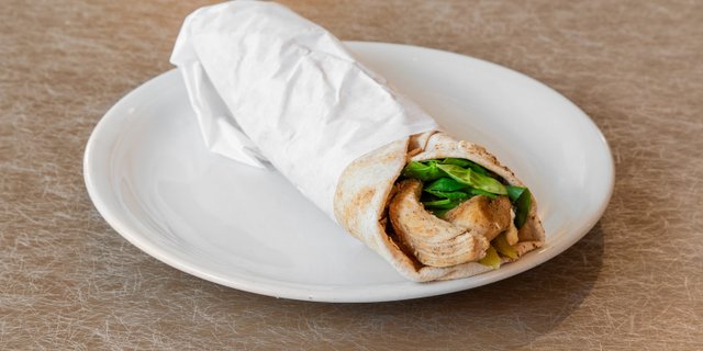 Hummus Chicken Wrap