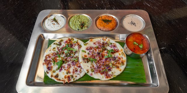 Onion Chili Uthappam