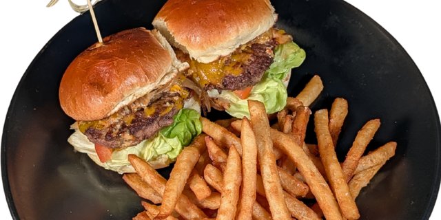 Angus Beef Sliders & Fries